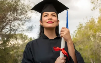 Beca Raíces y Futuro para Estudiantes Latinos
